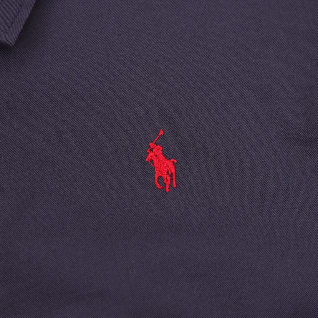 🅿️580 Polo Ralph Lauren R01 Clean fit vintage retro zipper jacket. This is a couple style that can be worn by both boys and girls. It is an eternal classic. This fabric is really different from others. The new model is not as stiff as the old model. I think it is better to wear. The most classic one is probably it. It is 100% pure cotton. The hardness is just right and not that stiff!! This is this year's upgrade, but I feel it is easier to wear. The embroidery on the chest is made of German Oman embroidery fiber with original data. The embroidery process is very particular. Japanese Tajima machines are used to ensure exquisite three-dimensional embroidery, which is what I said is different from what is on the market. Regarding the workmanship, the version is a loose version and can be worn by boys and girls!! The coat may be worn longer and the Mid-Autumn Festival is about to go out in October. Retro will never go out of style. Color: Khaki Navy Size: S-XL